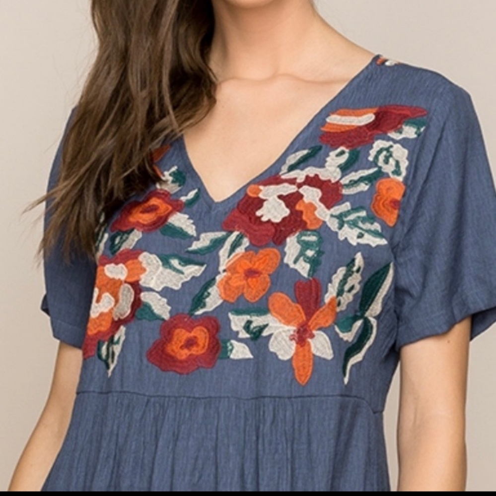 Boho Embroidered floral blue short sleeve NWT